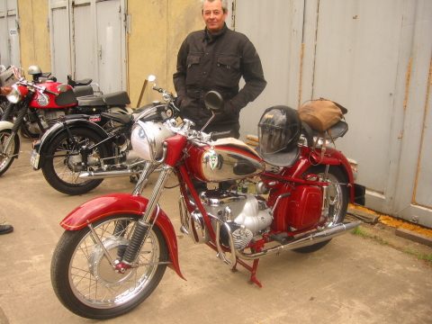 Biker_Point_MD_2003.10016